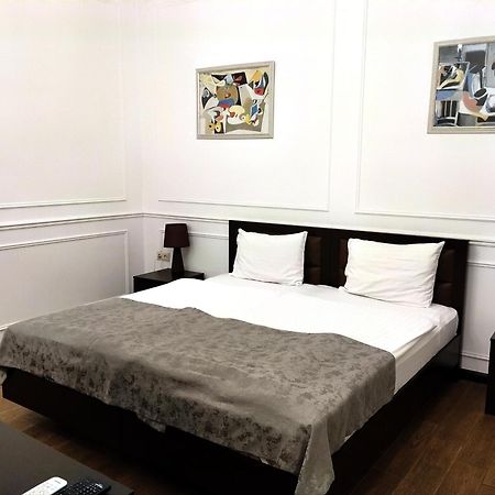 Boutique Living Hotel Jereván Kültér fotó