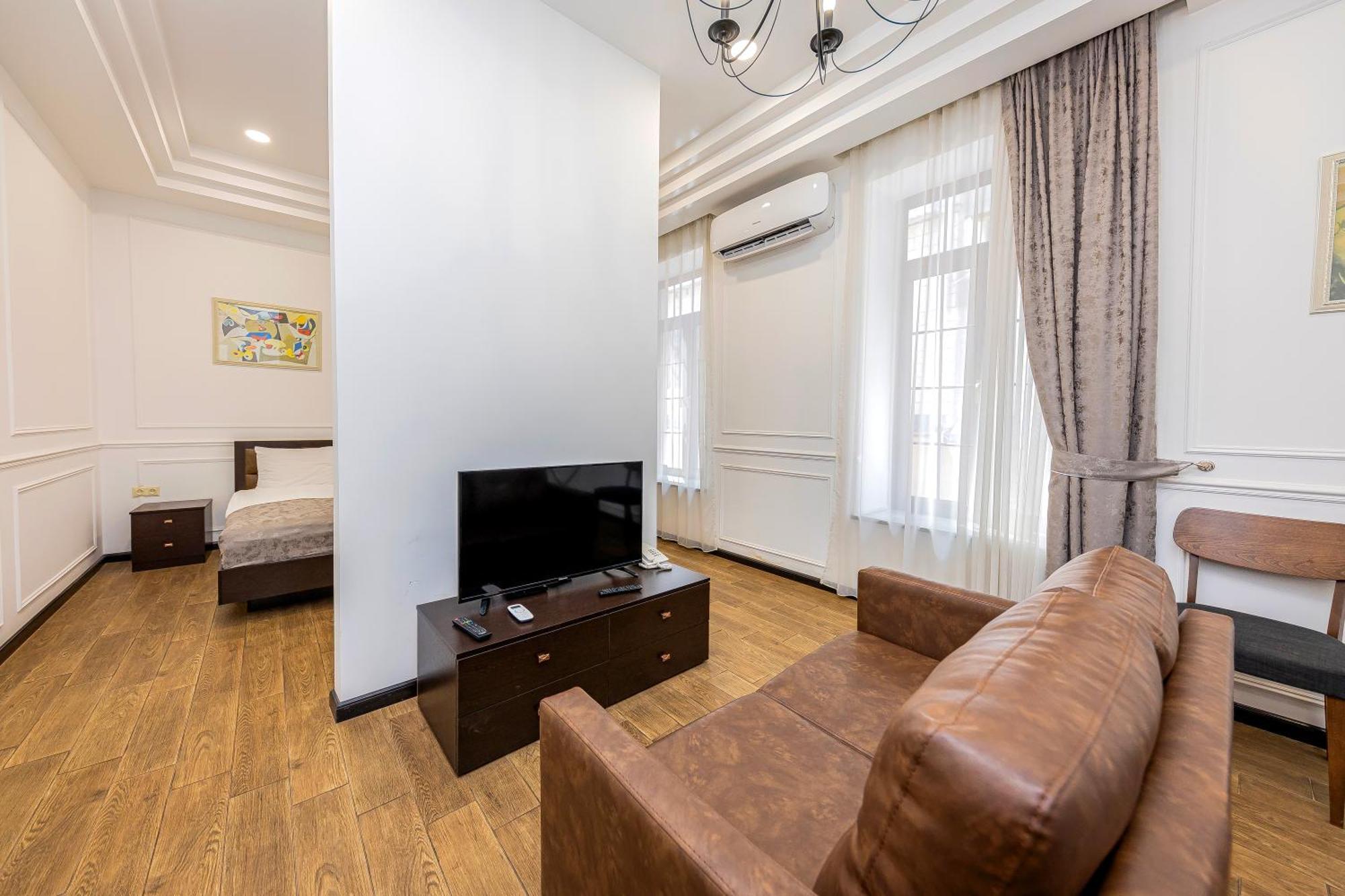 Boutique Living Hotel Jereván Kültér fotó