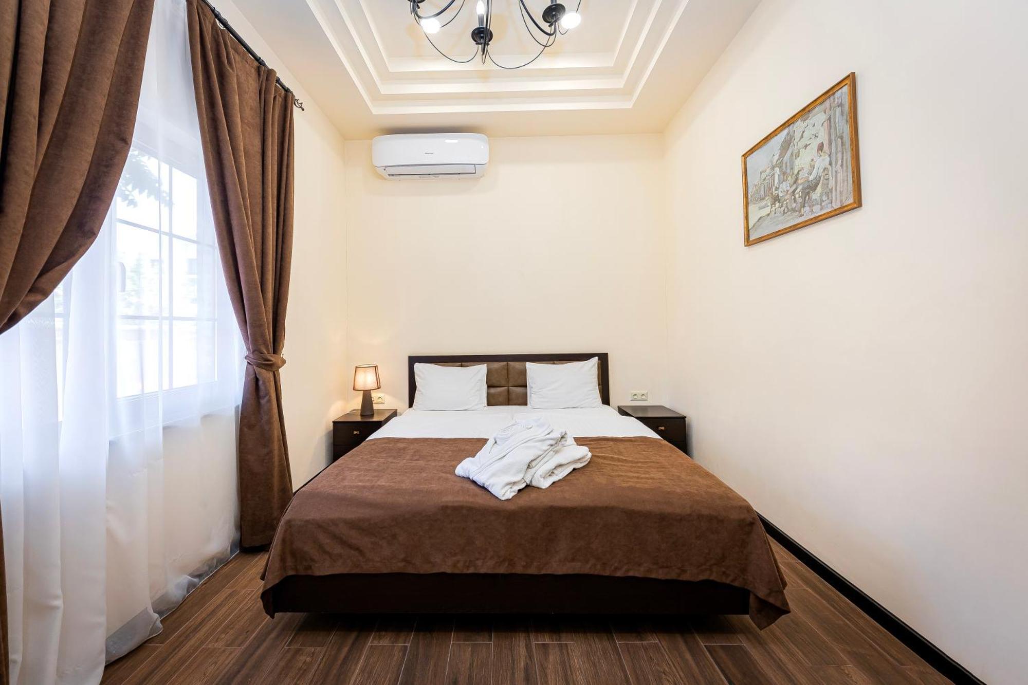 Boutique Living Hotel Jereván Kültér fotó