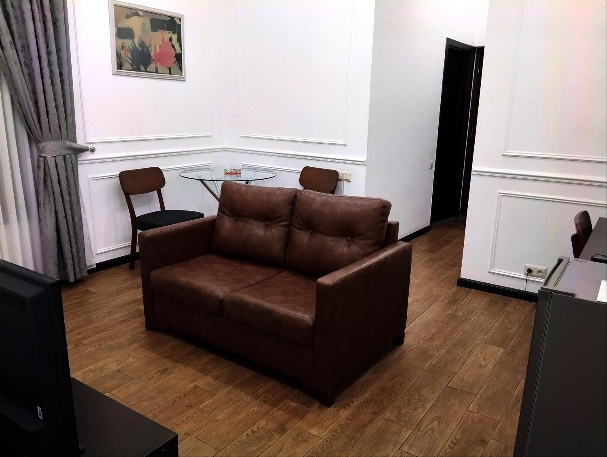 Boutique Living Hotel Jereván Kültér fotó