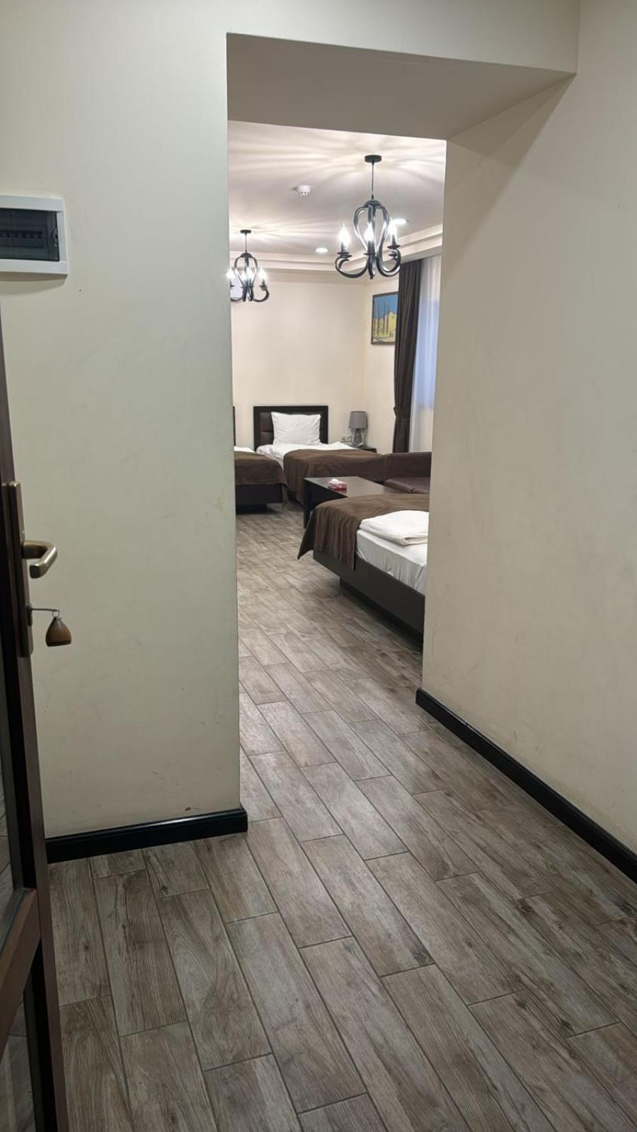 Boutique Living Hotel Jereván Kültér fotó